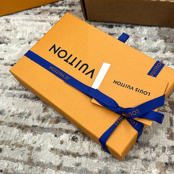 Louis Vuitton empty boxes - Picture 3 of 8